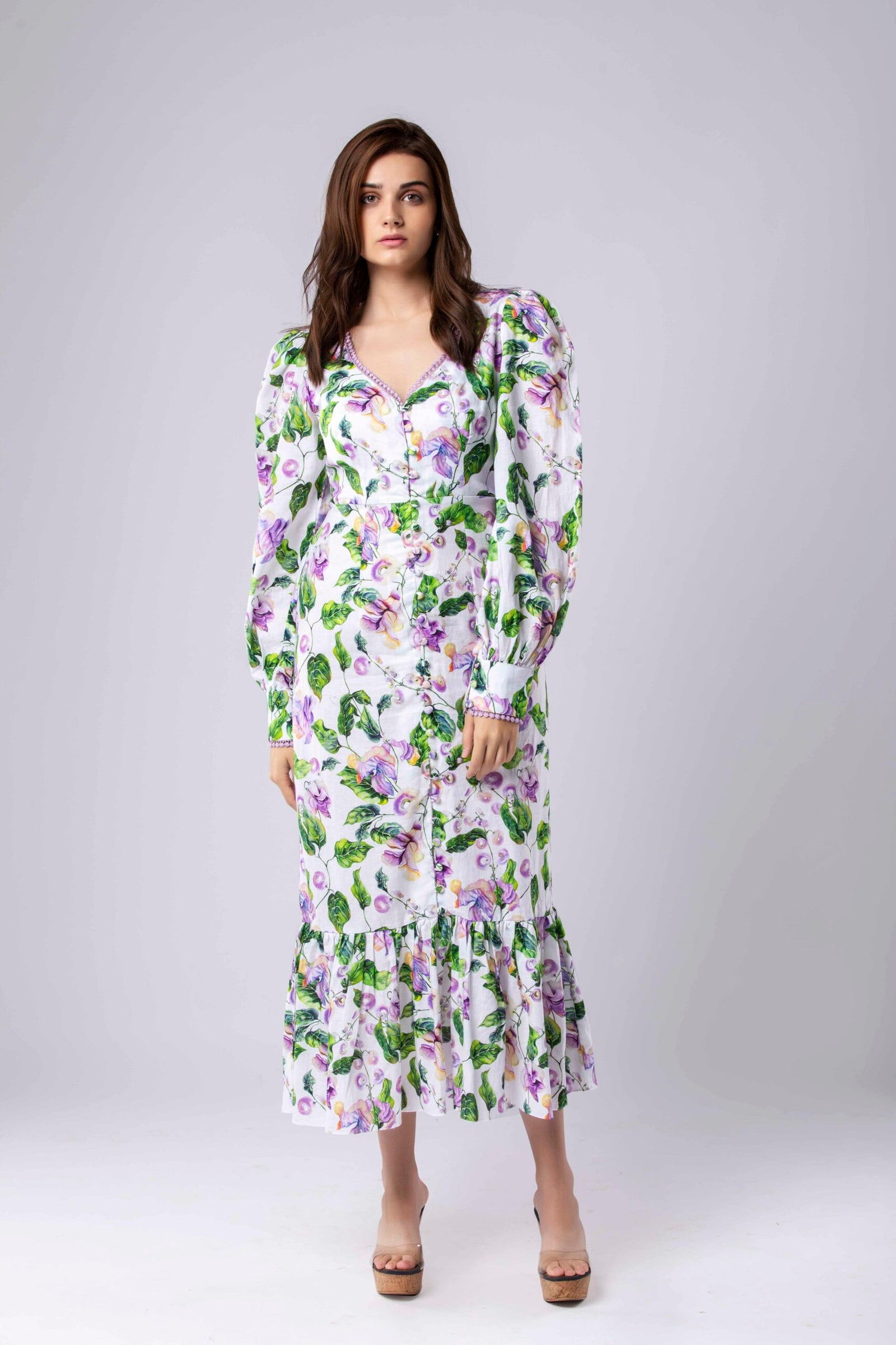 a line dress accessories Style and Elegance: How to Curate the Perfect Fall Outfit with Timeless Accessories and Fragrance